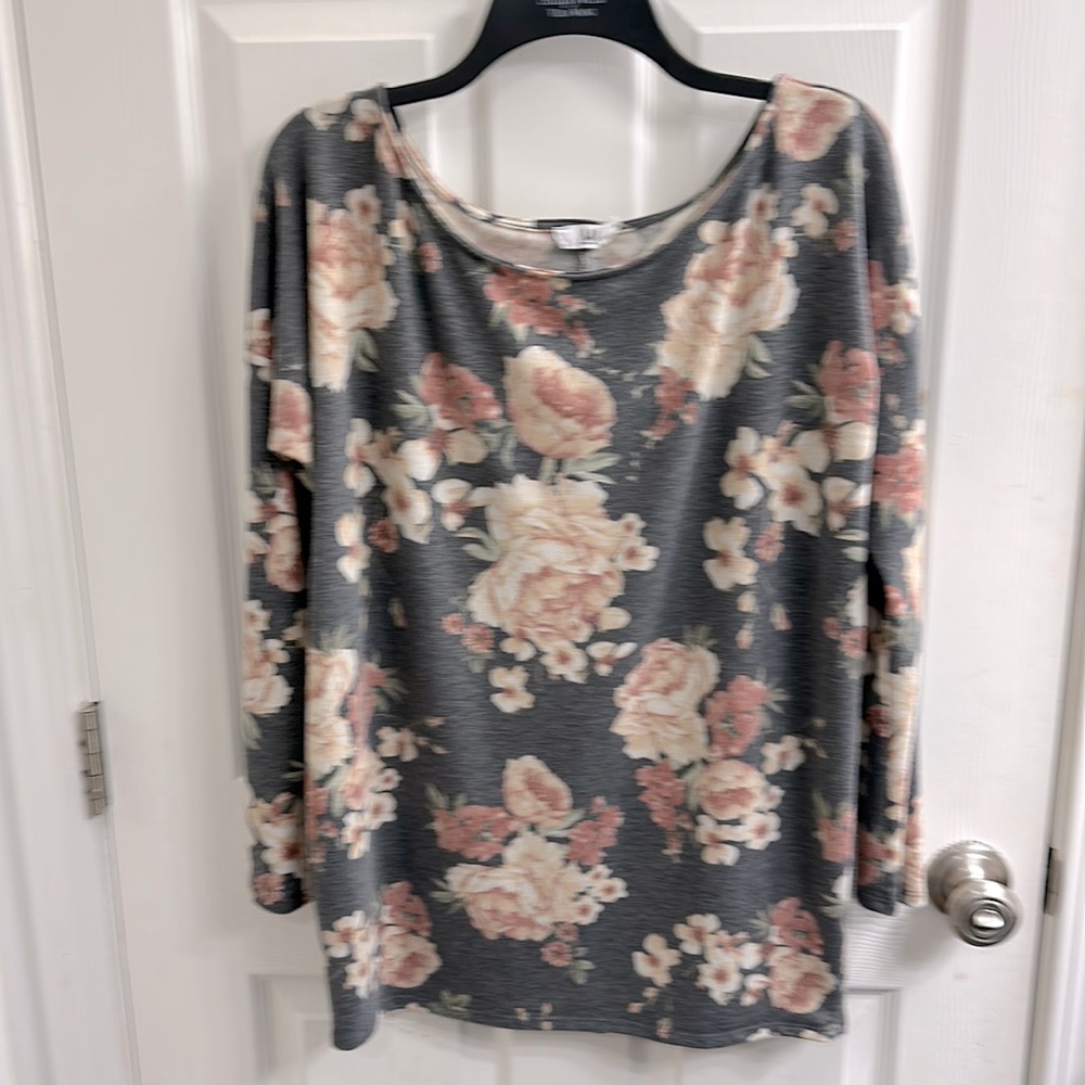 Amelia James floral top